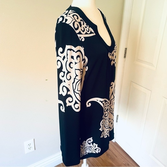 🖤 White House Black Market Black & White Floral Shift Dress – Size M ✨ - Picture 6 of 10